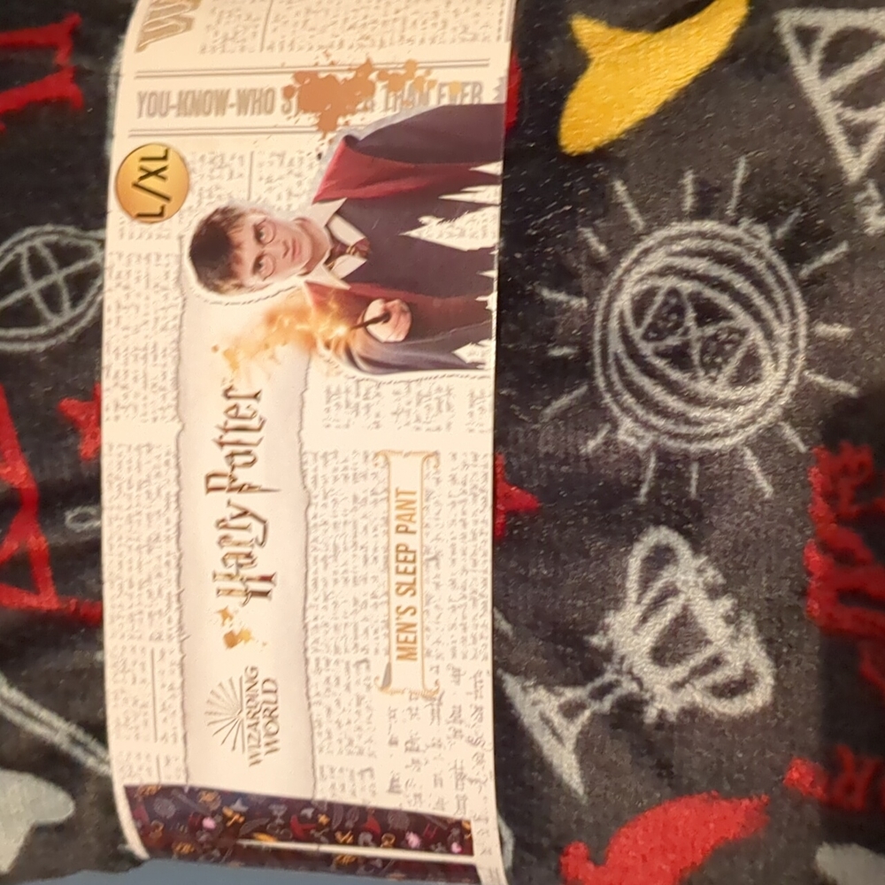 * Harry Potter Hogwarts Gryffindor Fleece PJ's